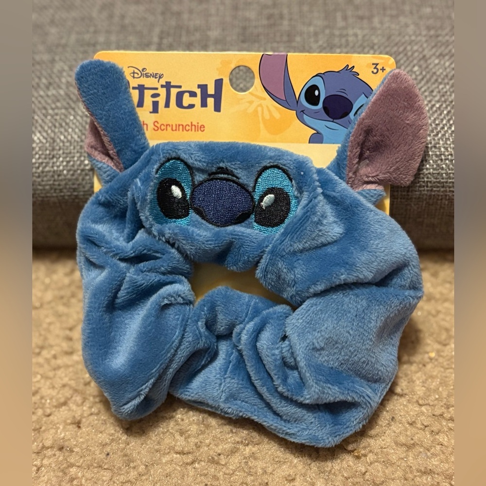 NWT Disney’s Stitch themed plush scrunchie